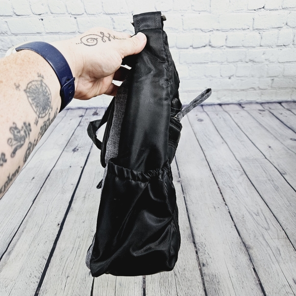 LUG | Hula Hoop Carry-All messenger style stroller diaper bag - Picture 4 of 12